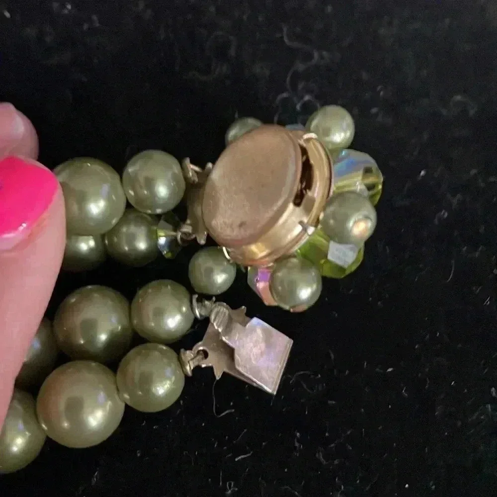Vintage faux green pearl and Borealis necklace